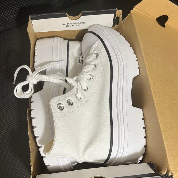 Converse Women's Chuck Taylor All Star Lugged Heel Platform Sneaker White 5 - Picture 1 of 7